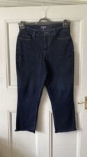NYDJ size 8 Stretch Crop Jeans/leggings 23”leg Frayed Hem Feature