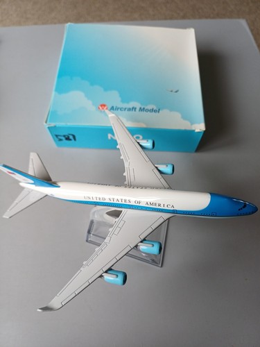 Diecast model aircraft - diecast,