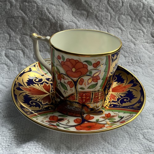 Royal crown derby curator - royal,