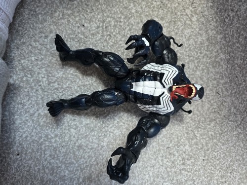 Marvel legends deluxe venom - deluxe,