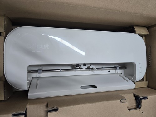 Huge cricut explore bundle - huge,