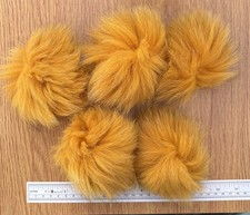 Arctic Fox Tail Piece. Fly