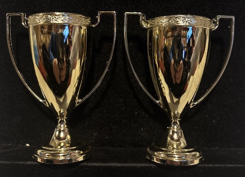 Vintage gold tone - gold, trophy