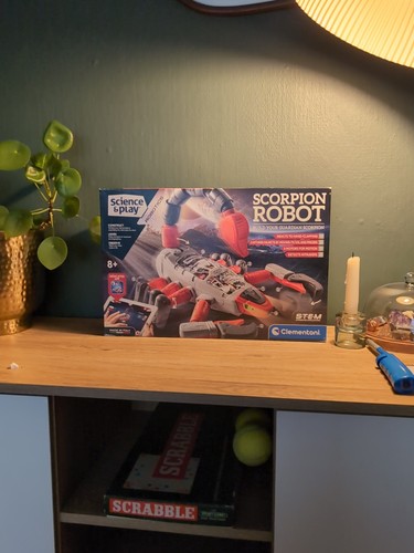 Clementoni scorpion robot - clementoni,