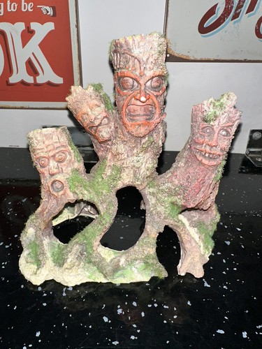 Tiki marine reef aquarium - reef, fish