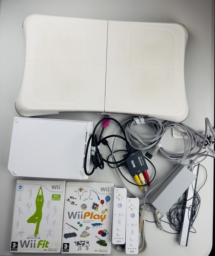 Nintendo wii console bundle - console, 2