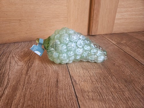 Glass green grapes - glass,