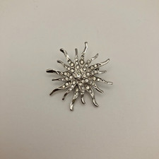 Vintage brooch starburst