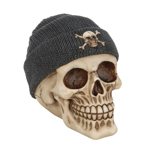 Skull ornament with beanie - with,