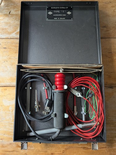 Buckleys type spark - t,