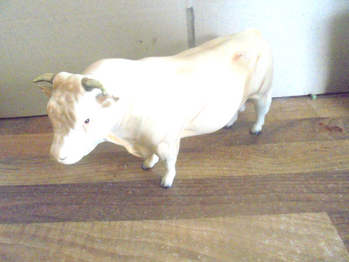 Beswick charolais bull model - beswick,