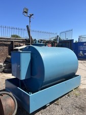 FUEL BOWSER 3000 LITRES / 240v