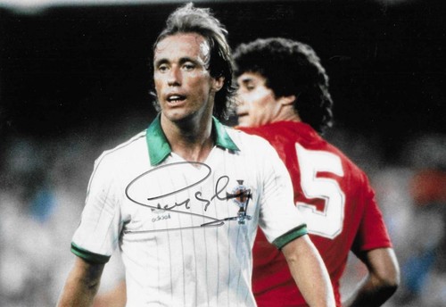 Sammy mcilroy signed - mcilroy, northern