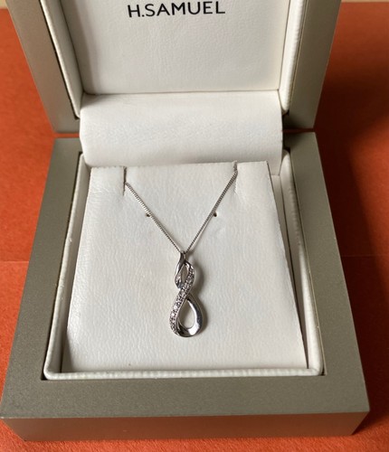 9ct white gold infinity - gold, cz