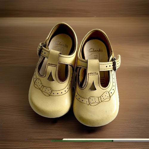 Vintage 90s clarks the - vintage,