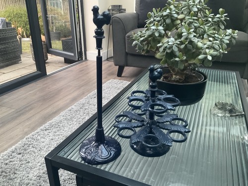 Cast iron kitchen roll - cast,