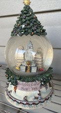 Musical Christmas Tree Snow