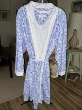 Carole Hochman 2 pc Robe and