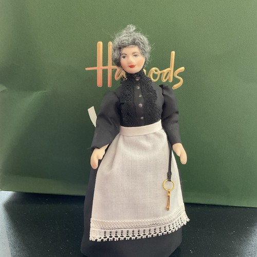 Dolls house miniatures - , 1:12