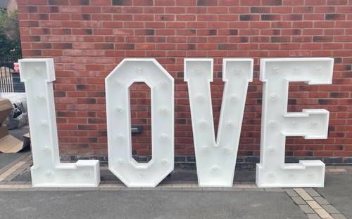 Led light 4ft love - up,