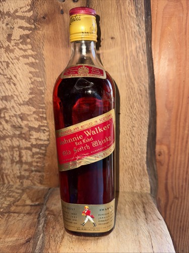 Johnnie walker red label - red,