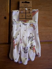 Winnie The Pooh Kids Gardening