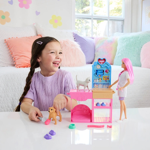 Barbie fast cast - vet, clinic