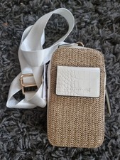 Natural Raffia Effect