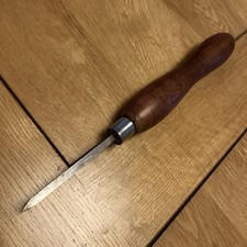 Woodturning 2 mm wide fine