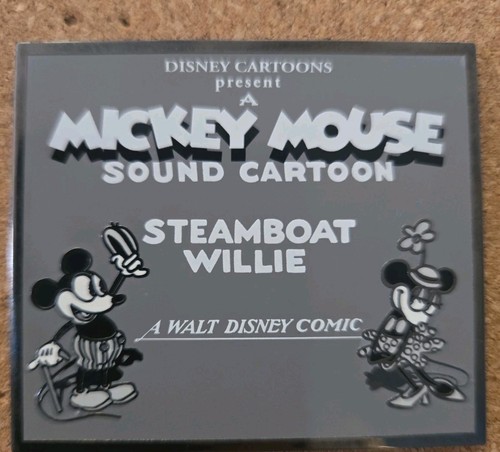 200 employee center mickey - employee,
