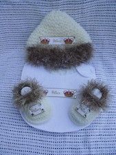 hand knitted baby boy  cream beige prince shoes  hat and bib 0/3m or  nb