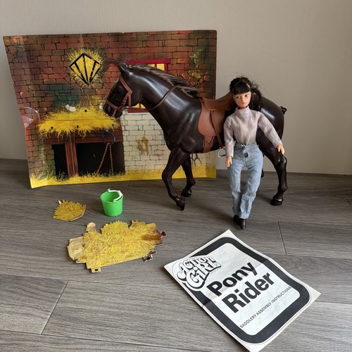 Vintage action girl doll - vintage, pony