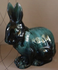 BLUE MOUNTAIN POTTERY SITTING