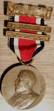 RARE, ANTIQUE MEDAL -  GEORGE V KING'S MEDAL FOR GOOD ATTENDANCE IN SCHOOL, 1920