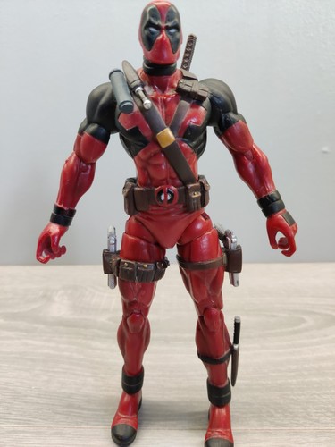 Marvel deadpool figure - marvel,