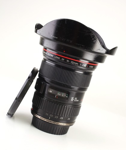 Canon 35mm 8 - f2.8, usm