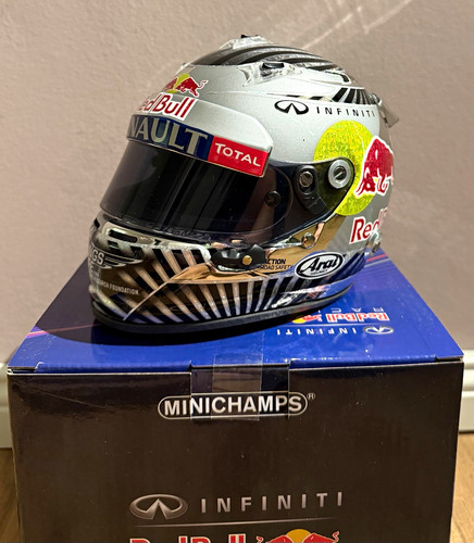 Minichamps vettel helmet - vettel,
