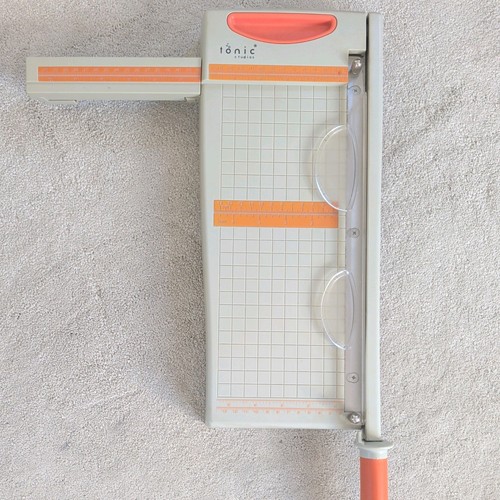 Tonic studios guillotine paper - tonic,