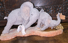 Tusker Elephants Collection - Tuskers Baths - 1996 Collectable By Paw Prints