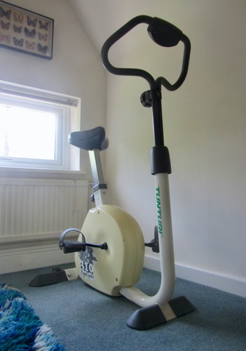 Tunturi e310 exercise bike - tunturi,