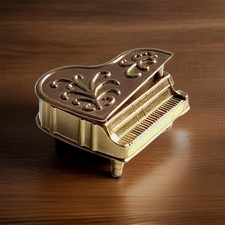 Vintage Miniature Doll's House