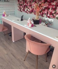 REM 3 Person Nail Desk