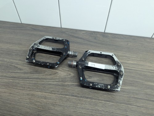 Dmr vault pedals - 09,