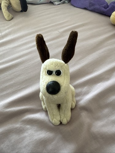 Wallace gromit clip on - &,
