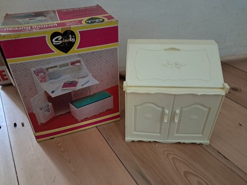 Sindy vintage writing bureau - vintage,