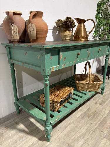 Vintage quirky green - , painted