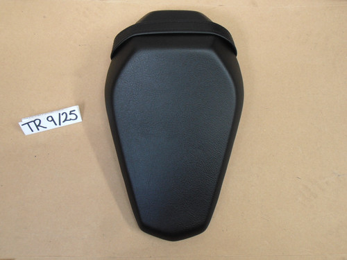 Kawasaki z900 rear seat - kawasaki,