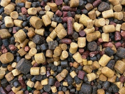 Sinking fishing pellets mixed - sinking,