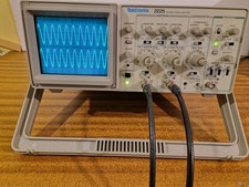 Tektronix Oscilloscope 2225