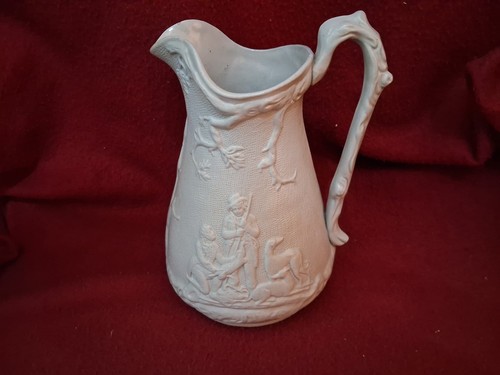 Relief moulded jug hare - relief,